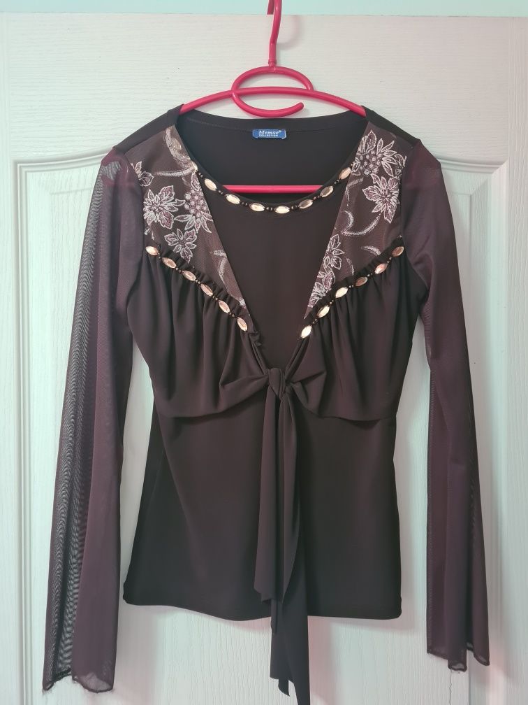 Costum bluza și fusta
