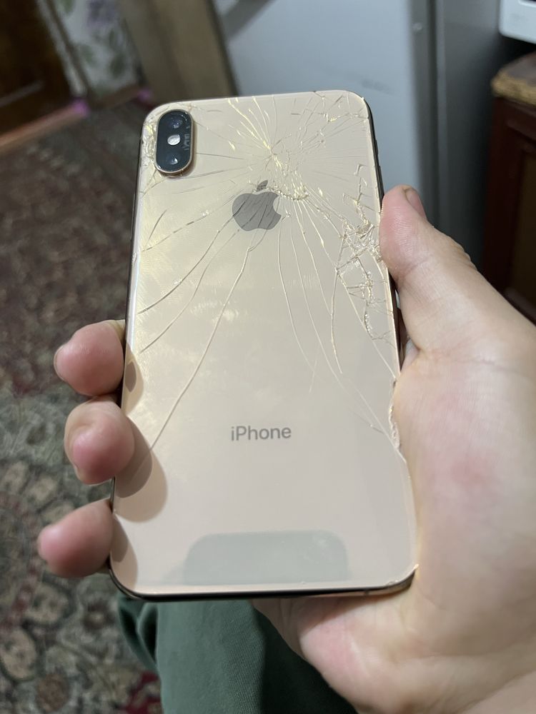 iphone XS xolati ideal