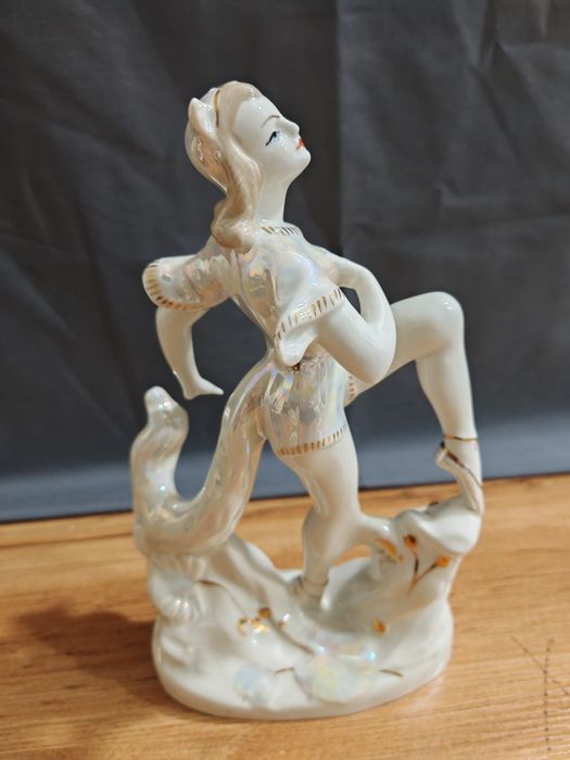 Статуэтка "Кошка-балерина"  СССР.