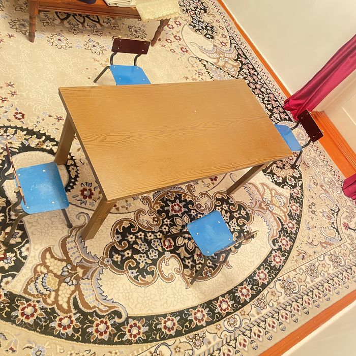 Стуля столымен.