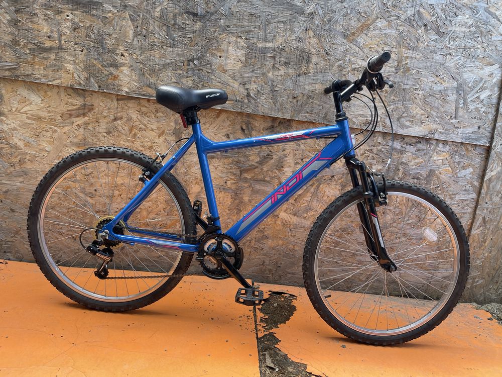 Bicicleta indi cadru aluminiu roti 26” aproape noua