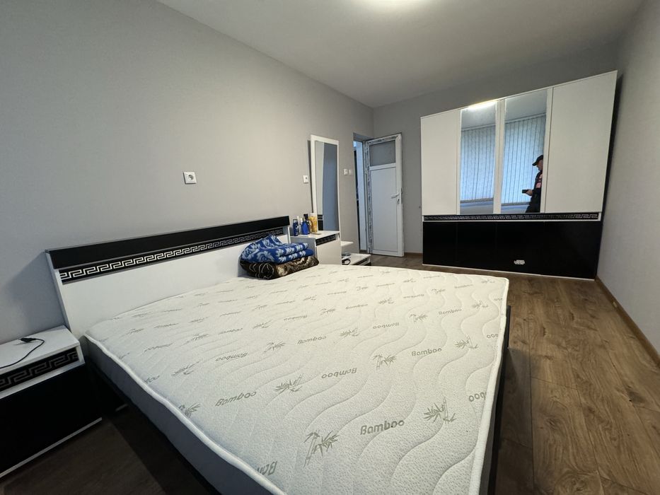 Продава се Къща в Казанлък - 300 кв.м за 405 €/кв.м - Снимка #8
