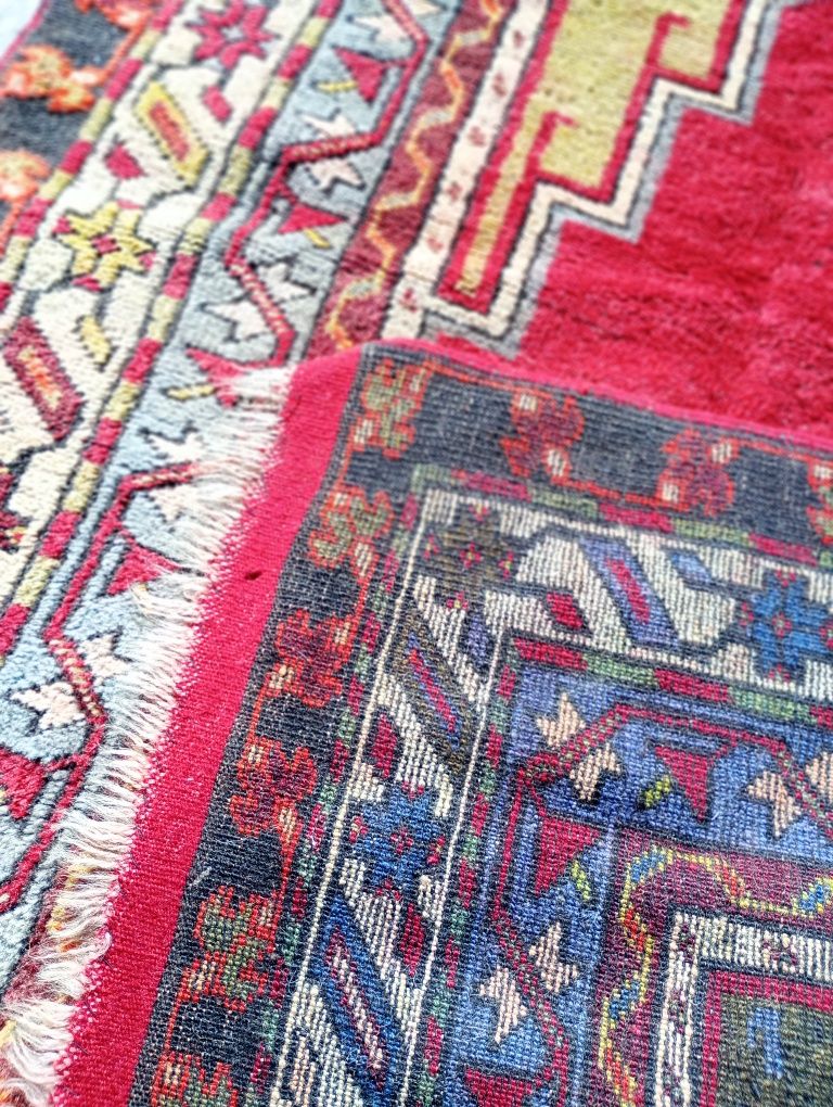 Истински персийски килими