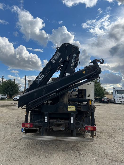 Vand/Schimb Volvo FM9 cu macara
