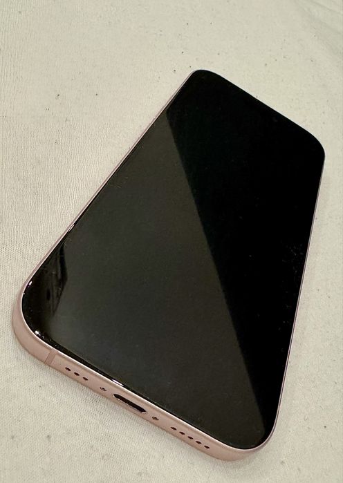 Vand iphone 15 128 gb roz