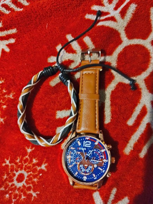 Vand ceasuri Quartz și mecanice rusești