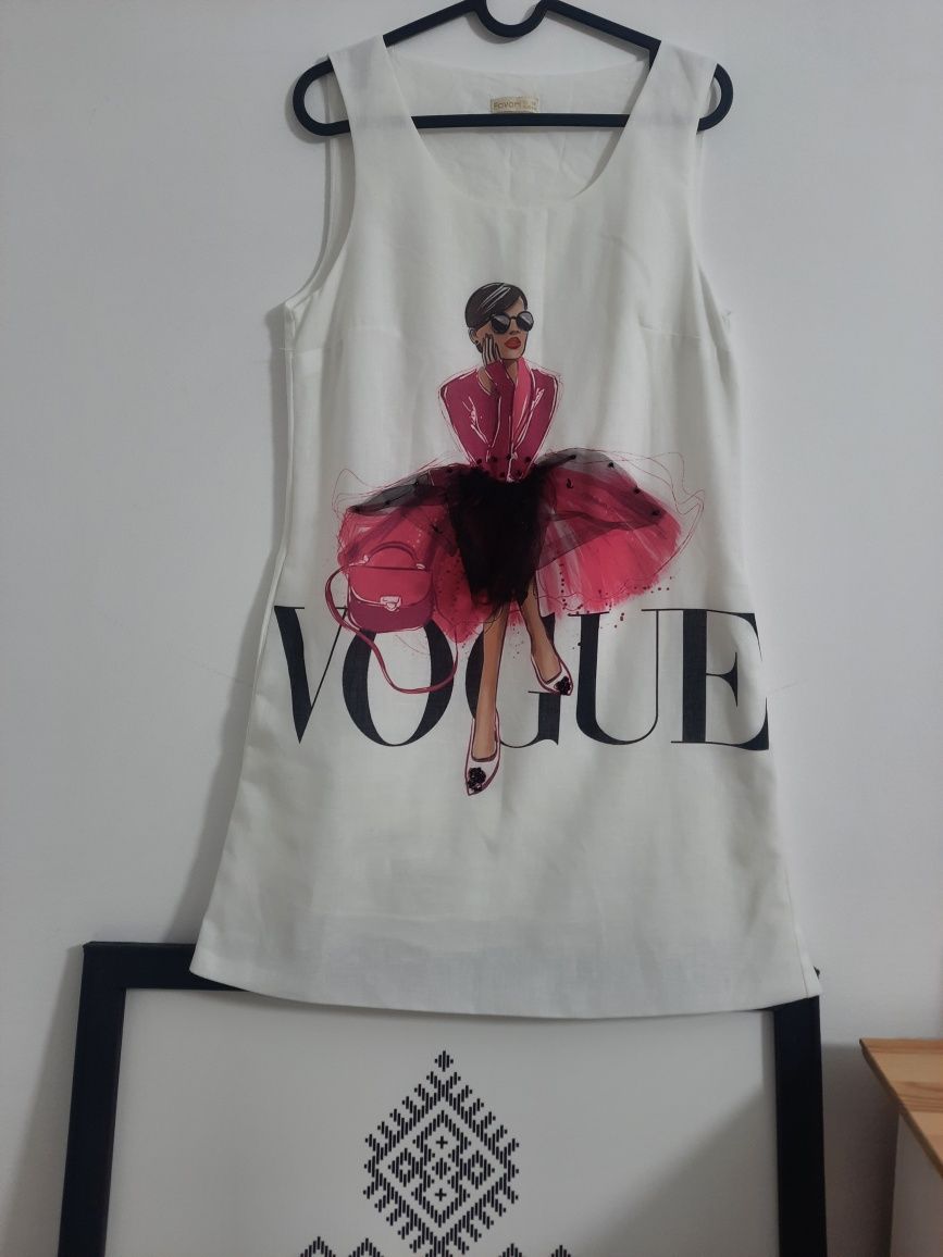 Rochie Vogue pret 40 lei