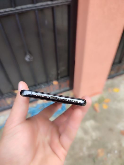 Iphone 11 pro max, capacitate baterie 100%