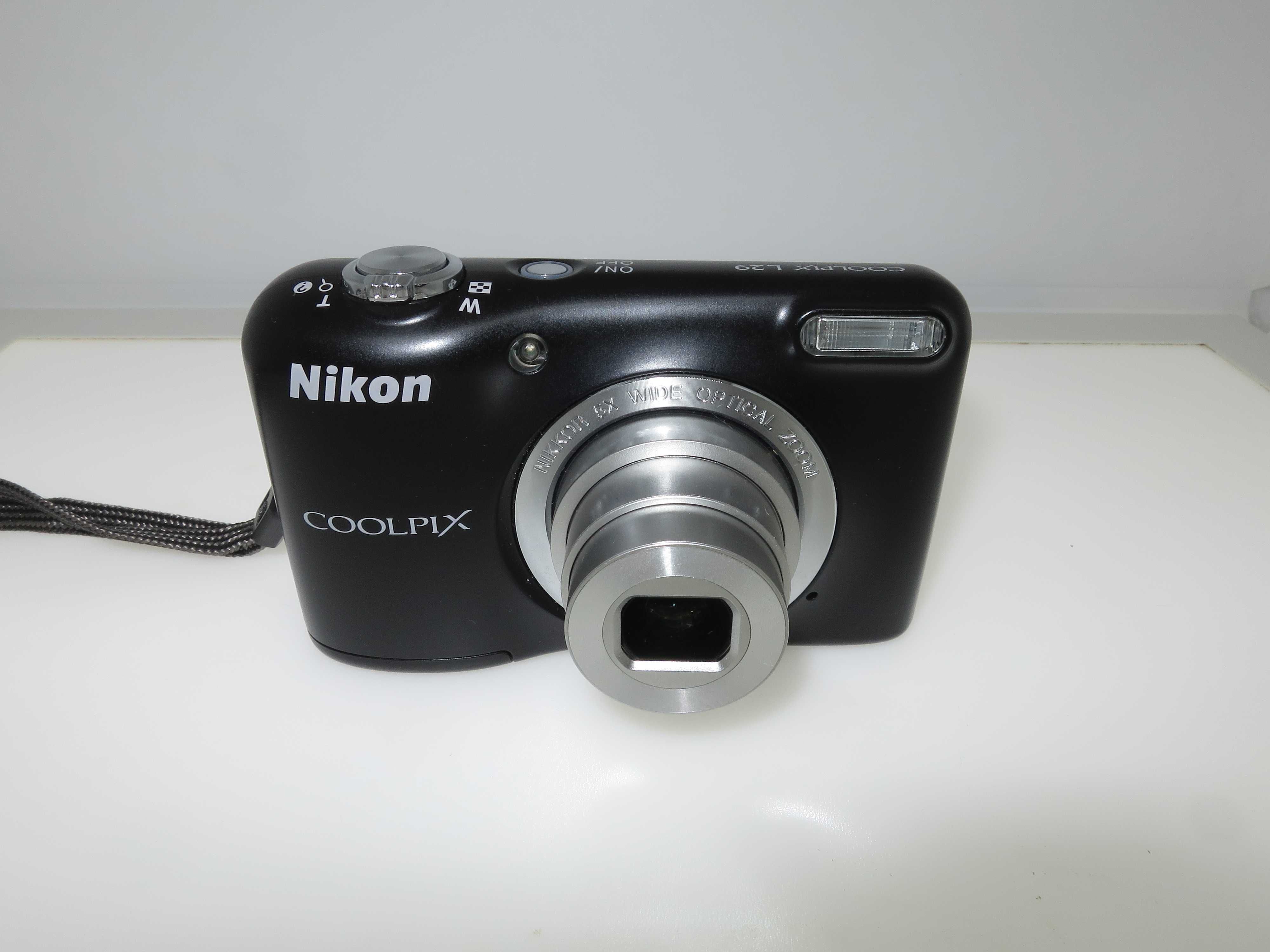 Nikon Coolpix L29 компактен цифров фотоапарат, 16MP и 5x оптичен зуум