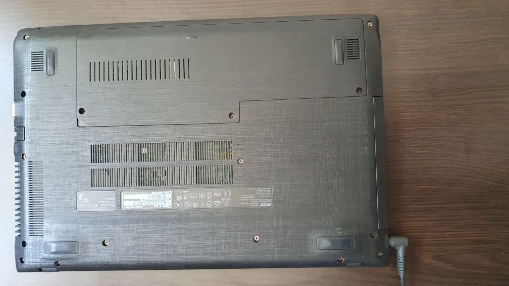 Laptop Acer i3 gen.6/ 12Gb ram ssd 240