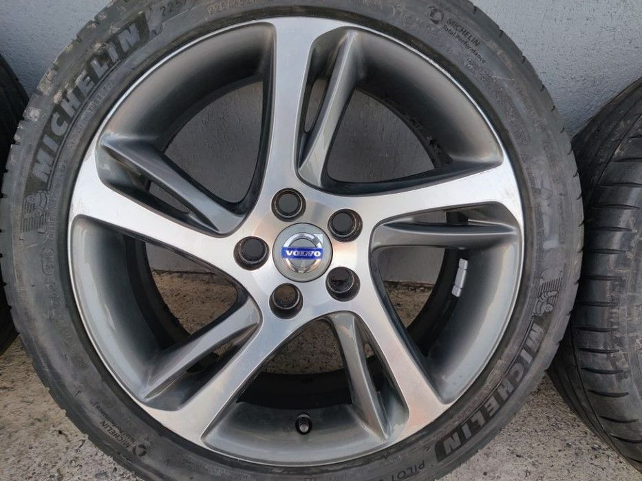 Jante SPIDER 17" Volvo V40 S60 V60 S80 V70 S40 V50 C30 C70  anvelope vara 225/45R17  31302877