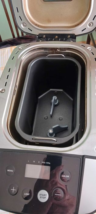 Хлебопекарна Gorenje с 2 бъркалки