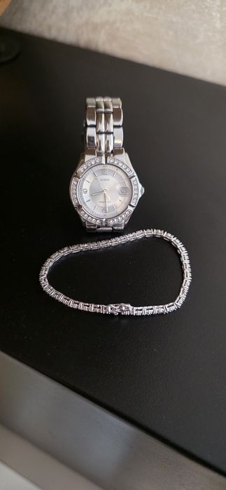Ceas Guess dama argintiu