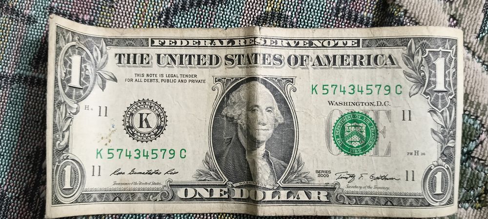 Продам деньги иностранный