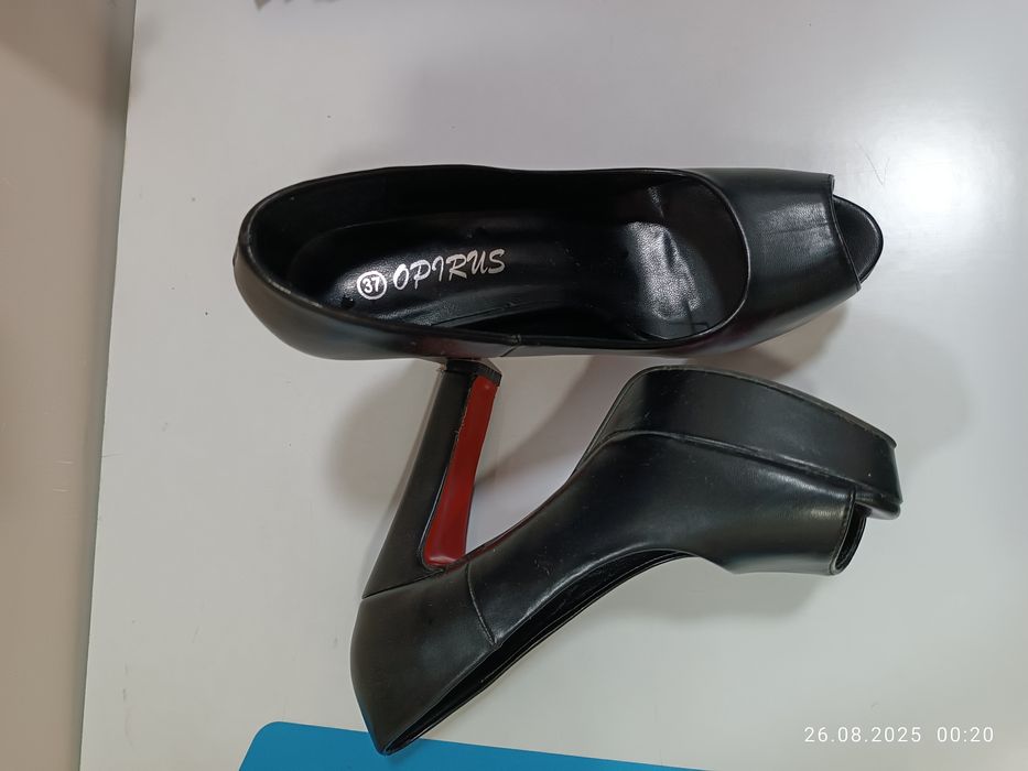 37 razmer tufli  b/u 50 000  sum