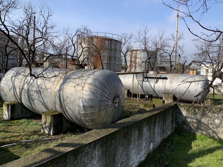 Rezervor foarte mare inox și fier