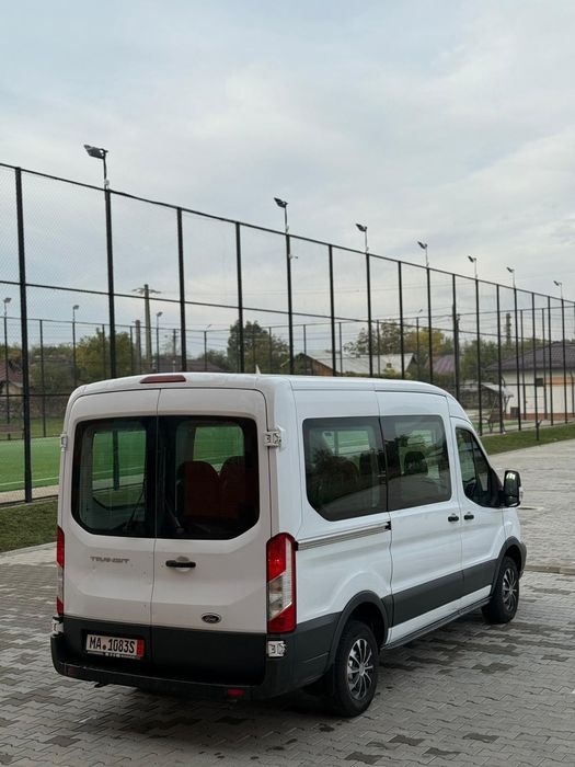 Ford transit 8+1 Locuri an 2016