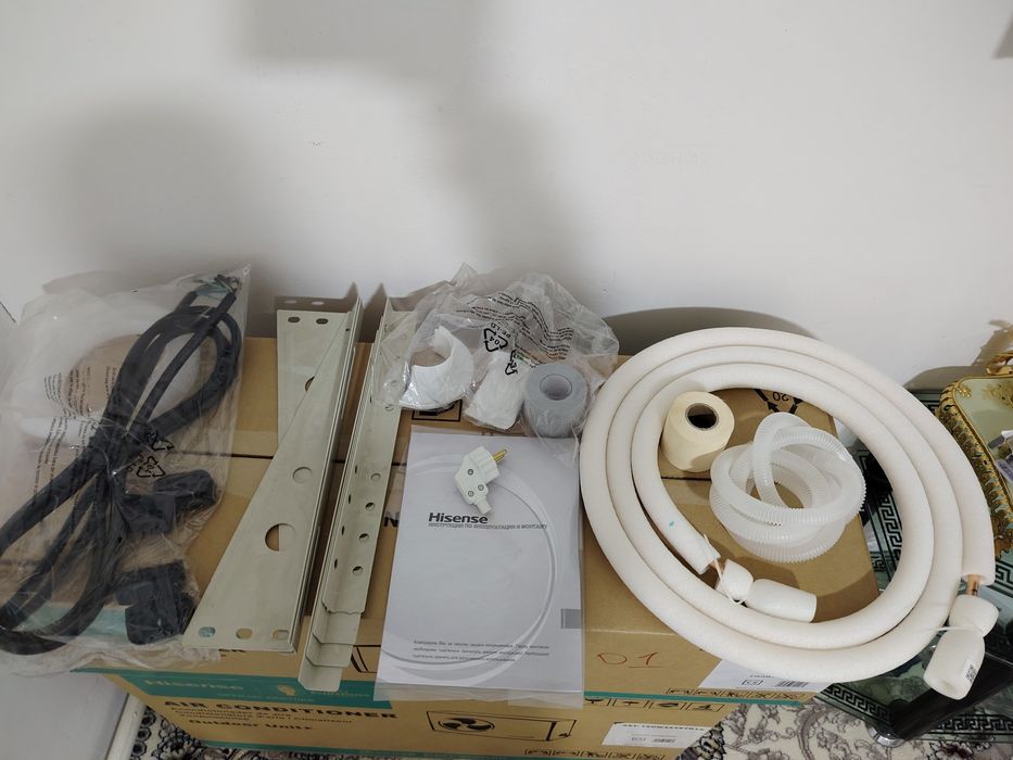 Кондиционер Ніsеnsе AST-12UW4SVETD15