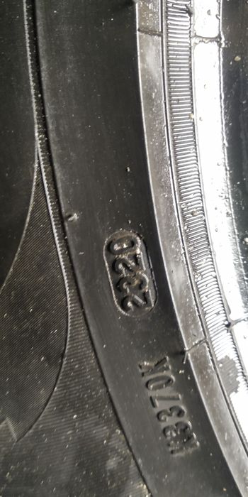 Зимни гуми -2020г.-18цола-235/60-1бр.-100лв."PIRELLI"