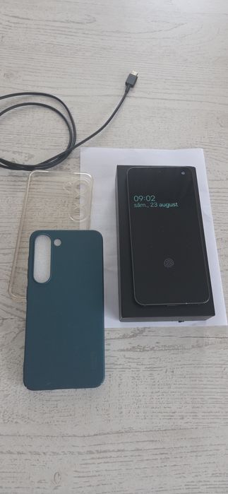 Samsung Galaxy S 23  8 gb ram 5G  256gb green Android 16