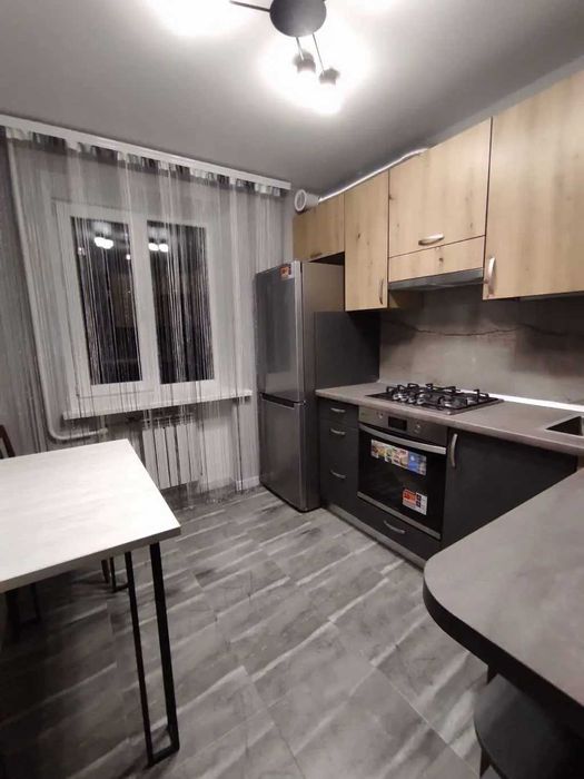 Дава се под наем Двустаен апартамент в София, Център - 55 кв.м за 458.49 € - Снимка #3