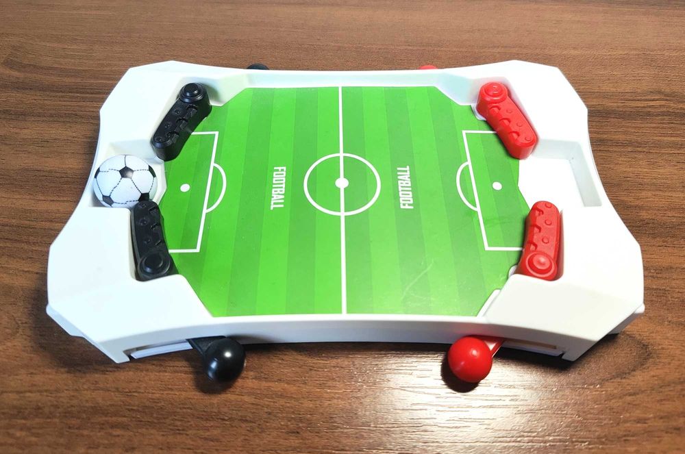 Set 5 Figurine Anime/Manga Blue Lock + Mini Stadion de Fotbal, Joc 1v1