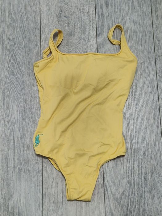 Costume de baie Întregi!