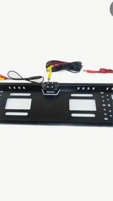 Рамка за регистрационен номер с камера