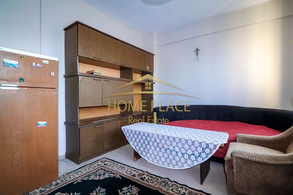 Дава се под наем Двустаен апартамент в Варна, Колхозен пазар - 60 кв.м за 357 € - Снимка #2