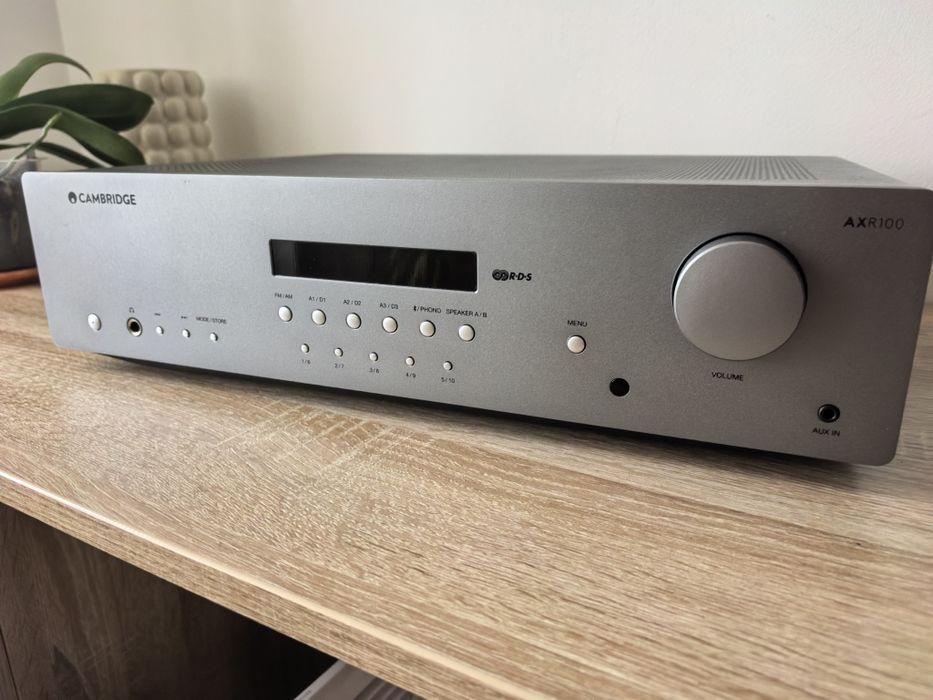 Amplificator Cambridge AXR100