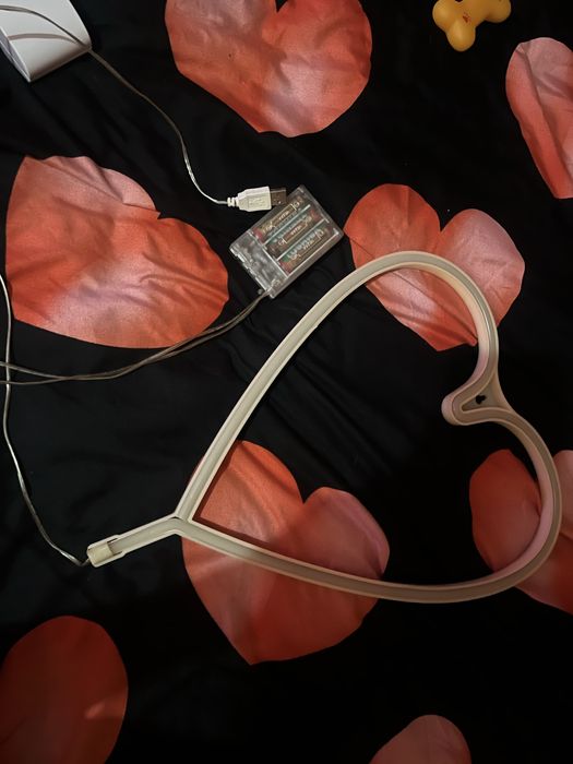 Lampă decorativă LED inimă galbenă baterii/USB