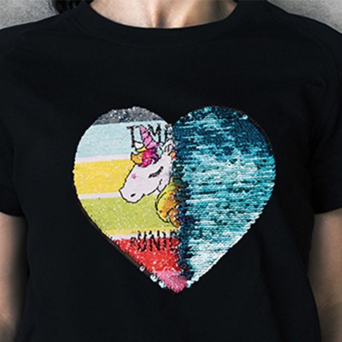 Магически печат с пайети върху дрехи