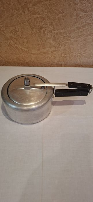 Скороварка на 3 литра.