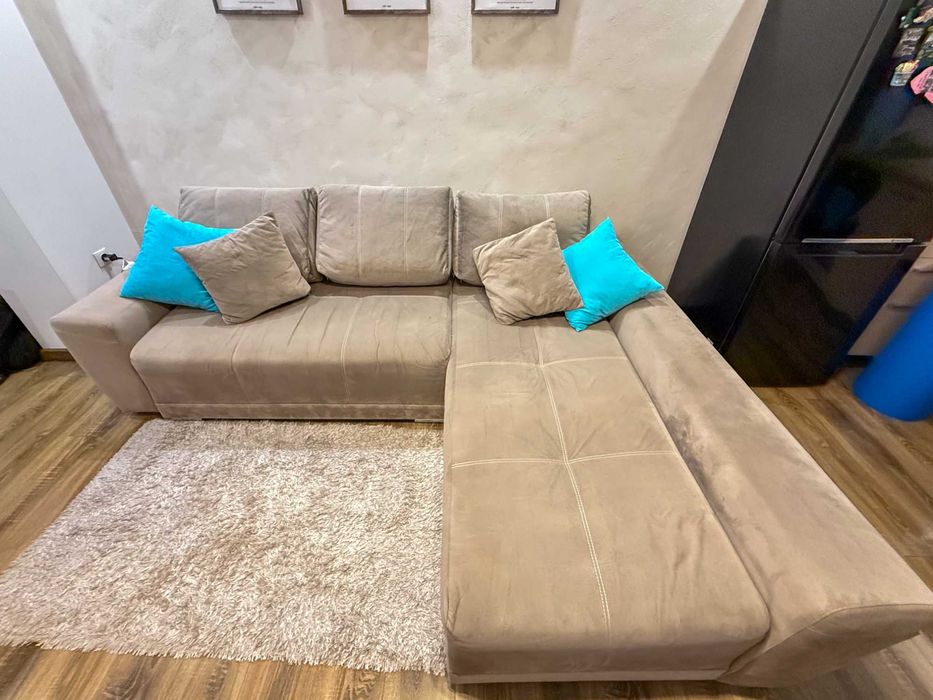 РАЗТЕГАТЕЛЕН ДИВАН РЪЧНО ИЗРАБОТЕН направен по поръчка от мебелист