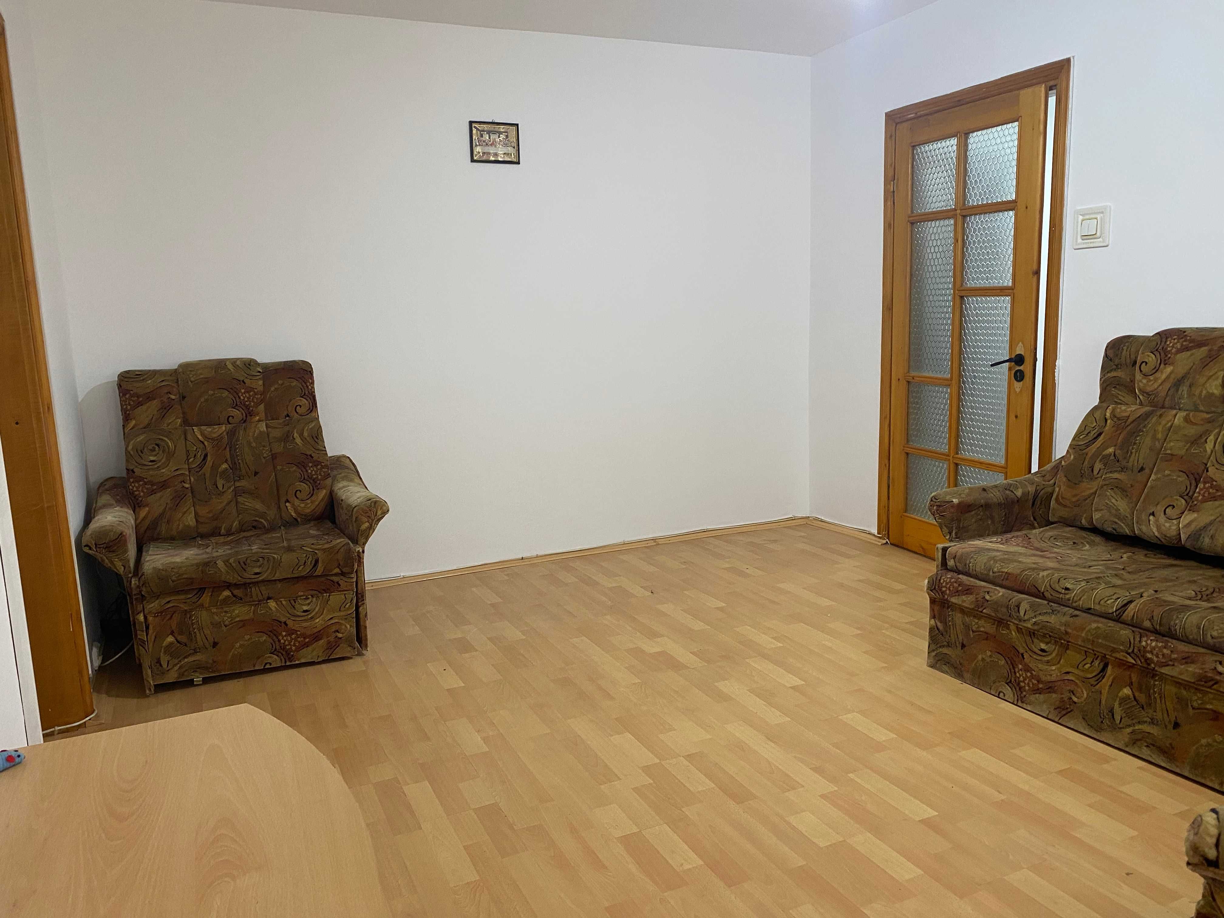 Vând apartament 2 camere