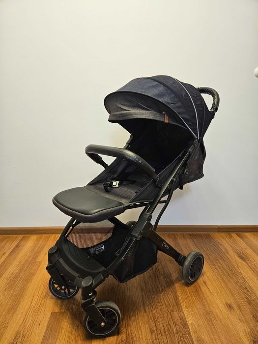 Carucior sport Momi Estelle