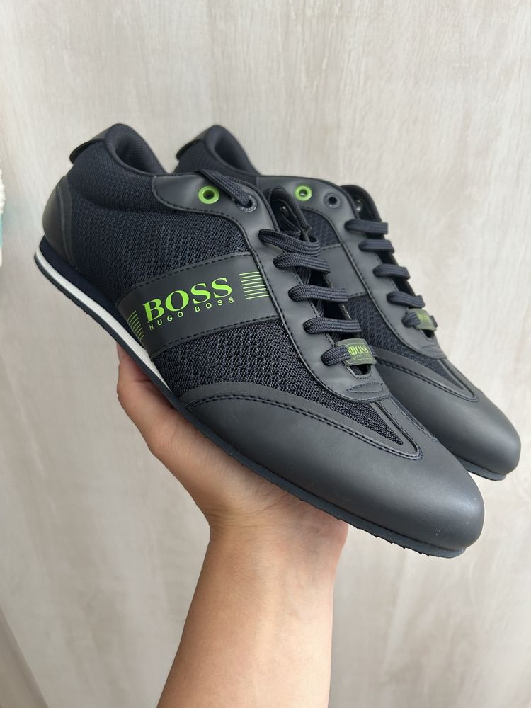 Официялни мъжки обувки Boss и Versace Jeans