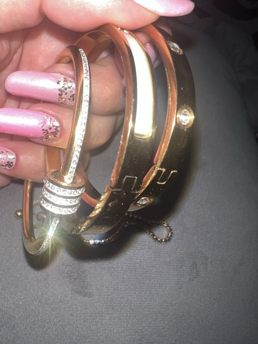 Set brățări predare personală București