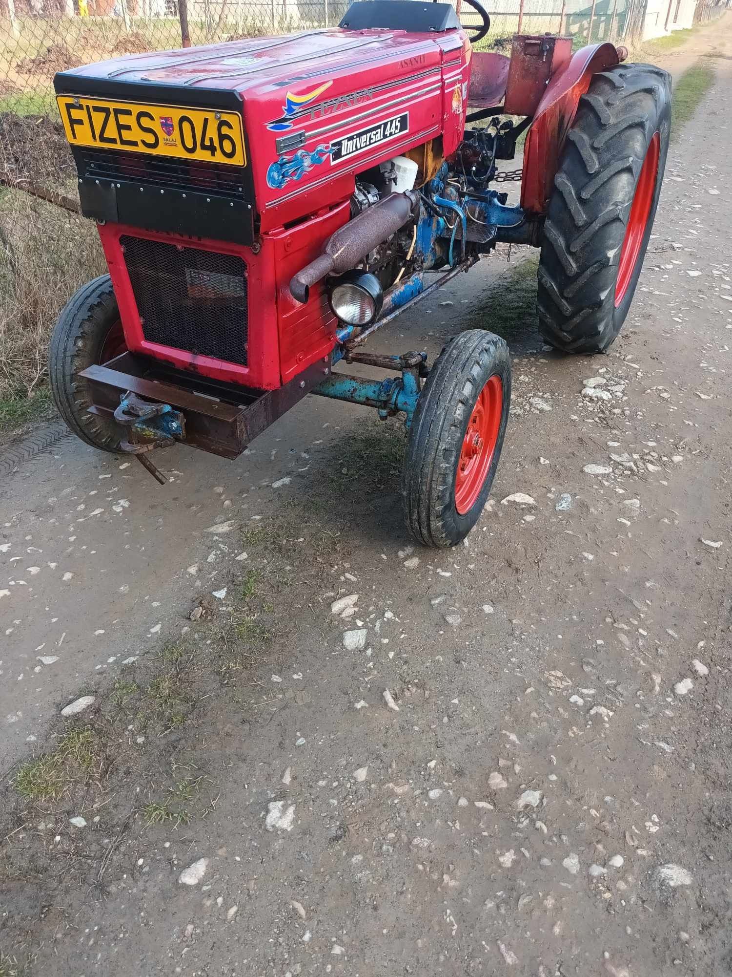 Tractor fiat 445