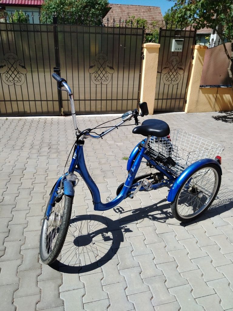 Vînd tricicletă electrică Schachner Austria