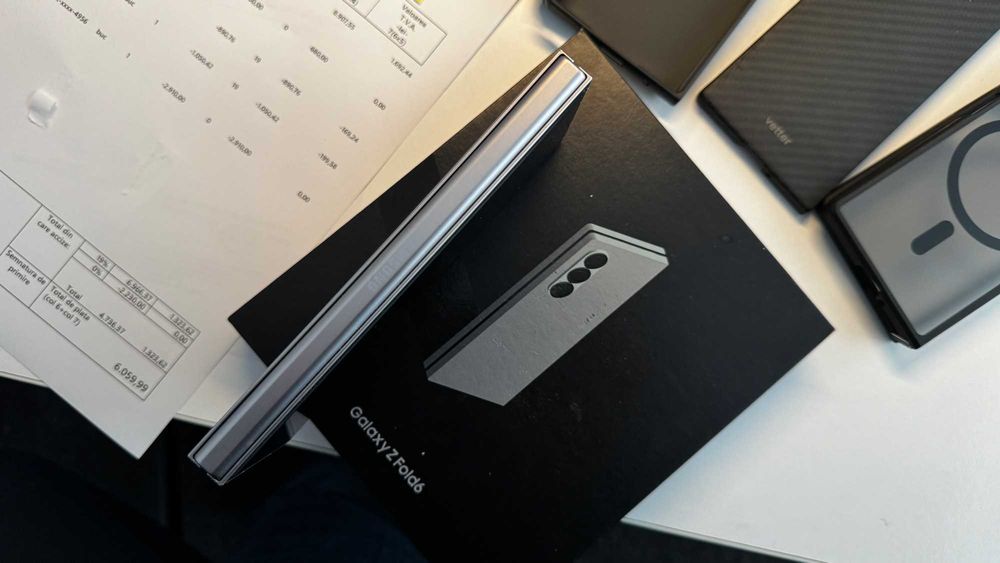 Samsung Galaxy Z FOLD 6 - 512 GB - Ca NOU + Garantie pana 15.08.2026