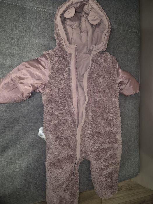 Vând combinezon Bonprix,mărime 92, folosit de câteva ori
