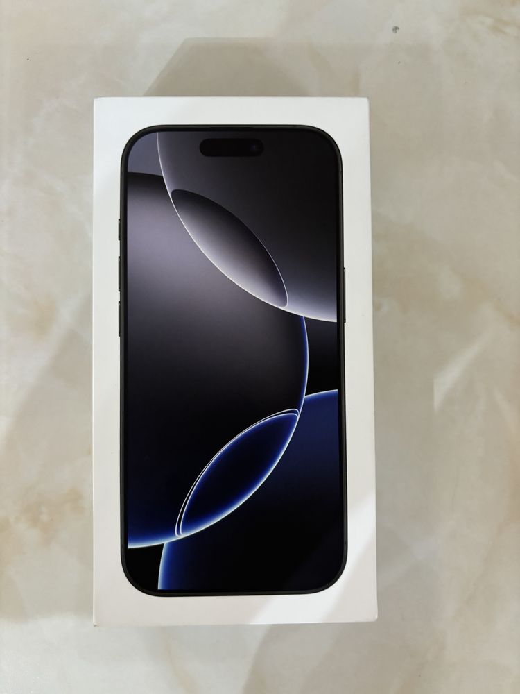 Iphone 16 Pro 128 GB Titanium Black Чисто нов