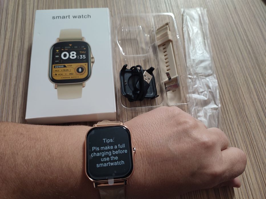 Смарт часовник - златен