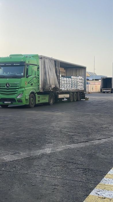 Vand 2 capete tractor + semiremorca