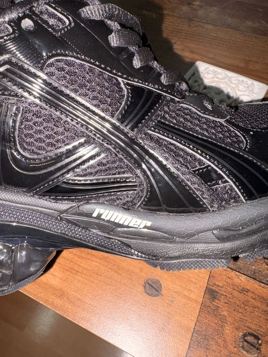 Balenciaga runner