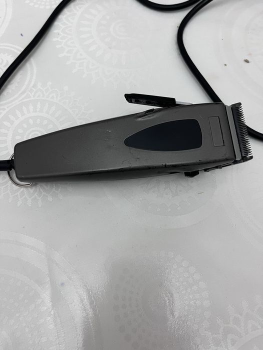 Продается машинка для стрижки Mozer примат