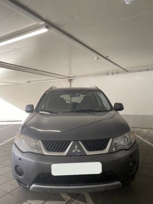 mitsubishi outlander