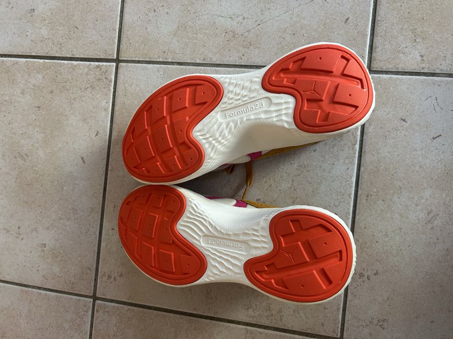 Нови дамски маратонки Nike Jordan