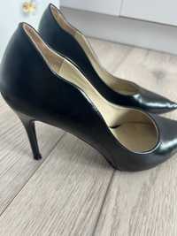 Pantofi stiletto